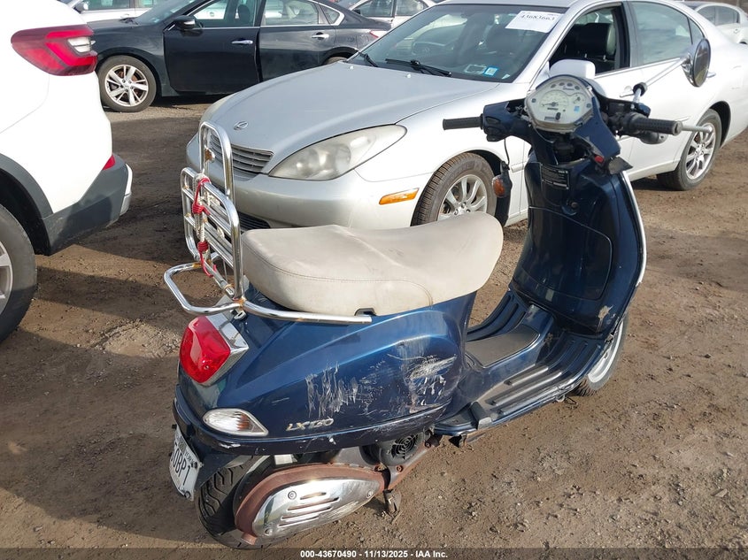 ZAPM448F095016283 2009 VESPA LX photo no. 4