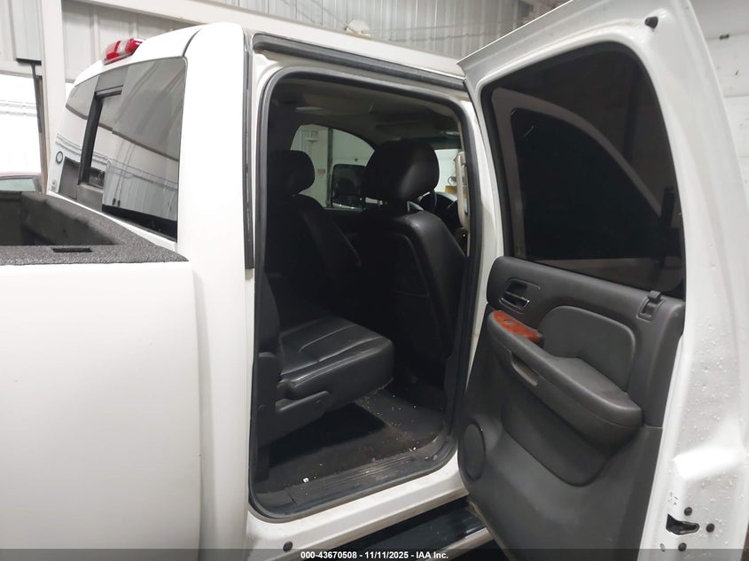1GC1KYC89BF160098 2011 CHEVROLET SILVERADO photo no. 8