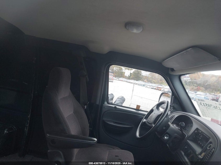 2D7HB11X83K506473 2003 DODGE RAM VAN photo no. 5