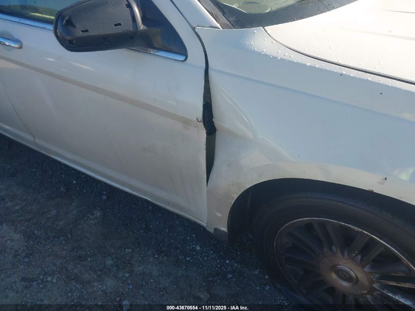 2007 Chrysler Sebring Limited VIN: 1C3LC66K37N526625 Lot: 43670554