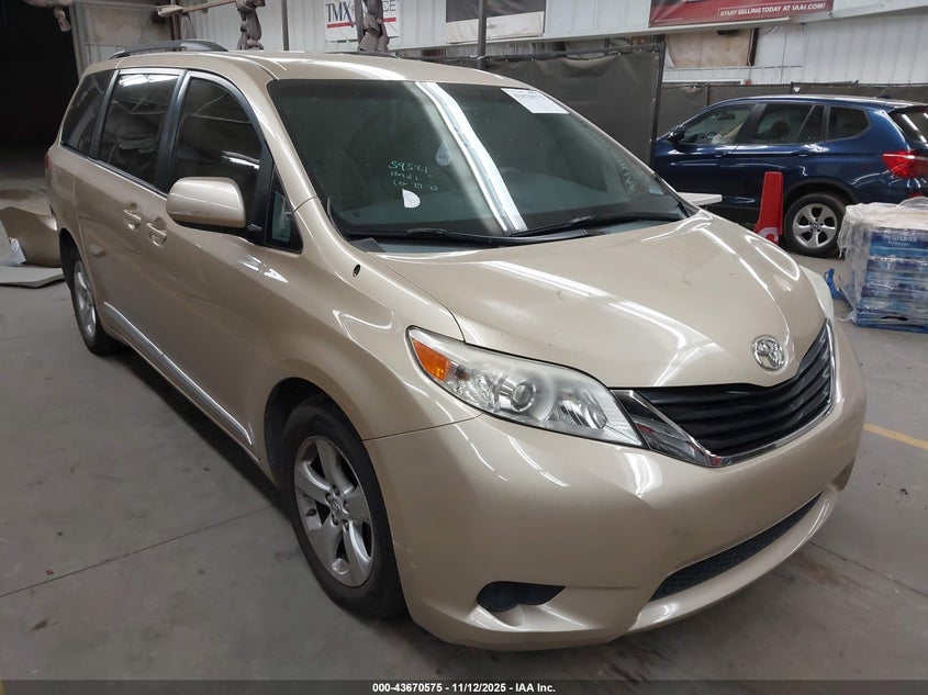 5TDKK3DC1DS337028 2013 TOYOTA SIENNA photo no. 18
