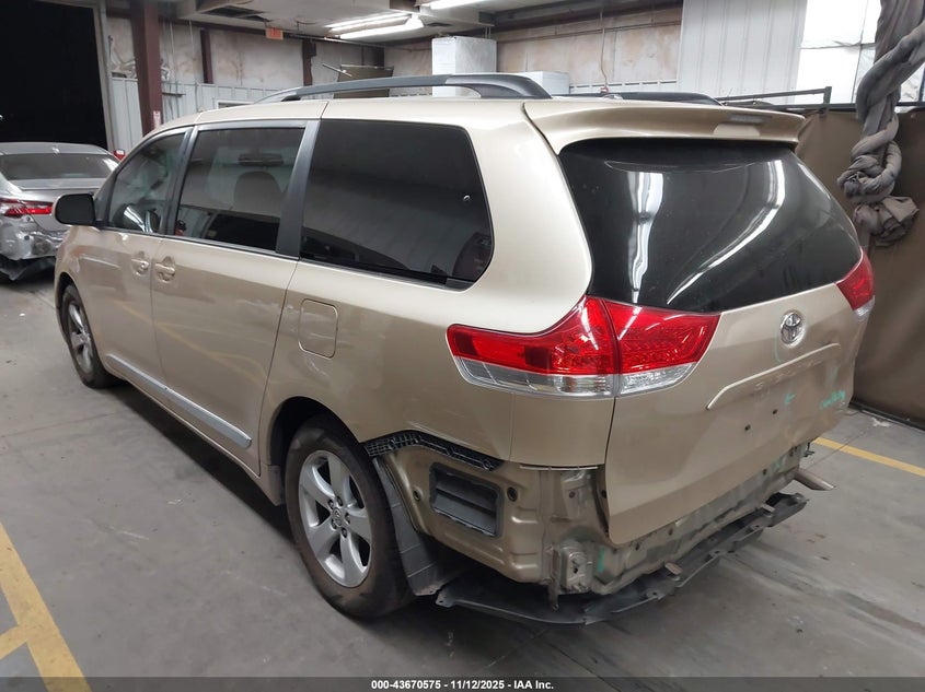 5TDKK3DC1DS337028 2013 TOYOTA SIENNA photo no. 3