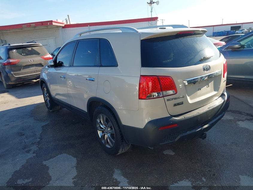 5XYKU4A21BG062072 2011 KIA SORENTO photo no. 3