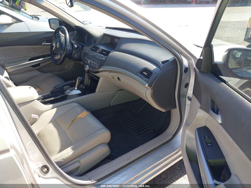 1HGCP26869A041047 2009 HONDA ACCORD photo no. 5