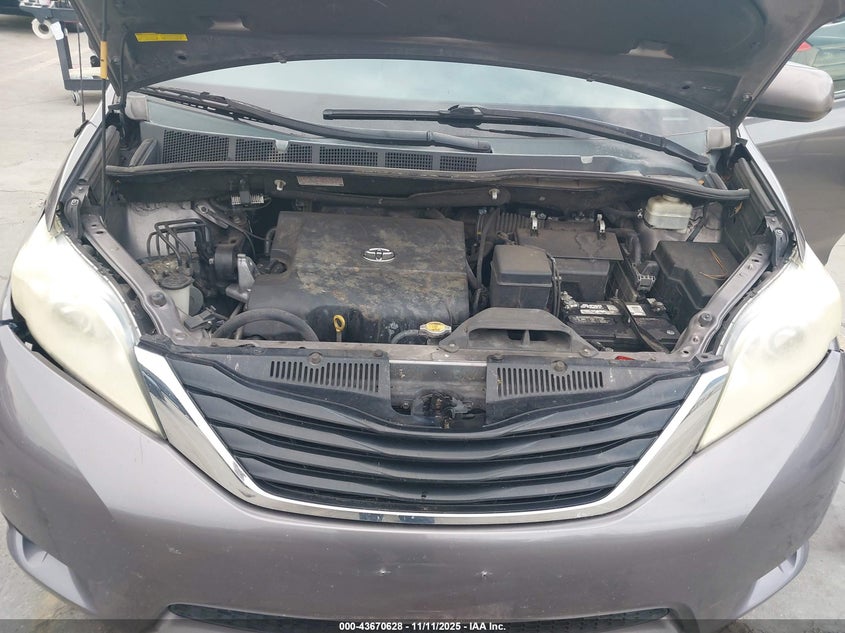 2014 TOYOTA SIENNA LE V6 8 PASSENGER 5TDKK3DC7ES426068