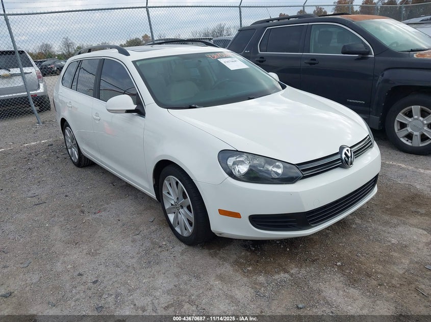 2013 VOLKSWAGEN JETTA SPORTWAGEN 2.0L TDI - 3VWPL7AJXDM682682