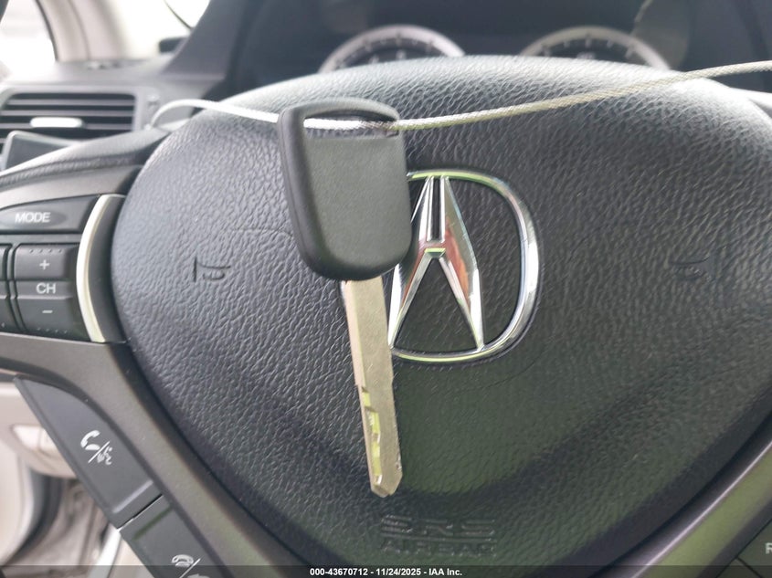 2013 Acura Tsx 2.4 VIN: JH4CU2F4XDC009573 Lot: 43670712