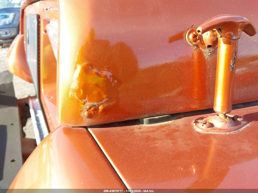 1993 Jeep Wrangler / Yj S VIN: 1J4FY19P7PP262599 Lot: 43670777