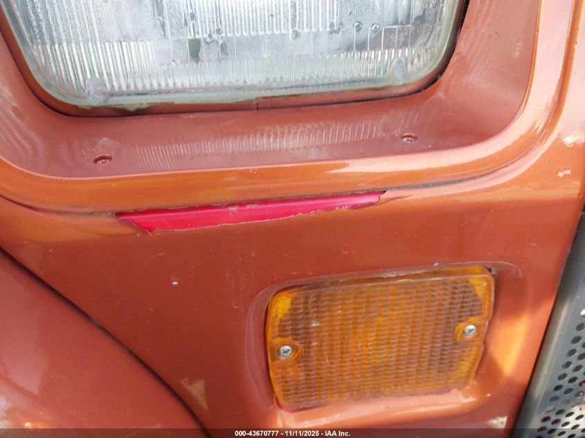 1993 Jeep Wrangler / Yj S VIN: 1J4FY19P7PP262599 Lot: 43670777