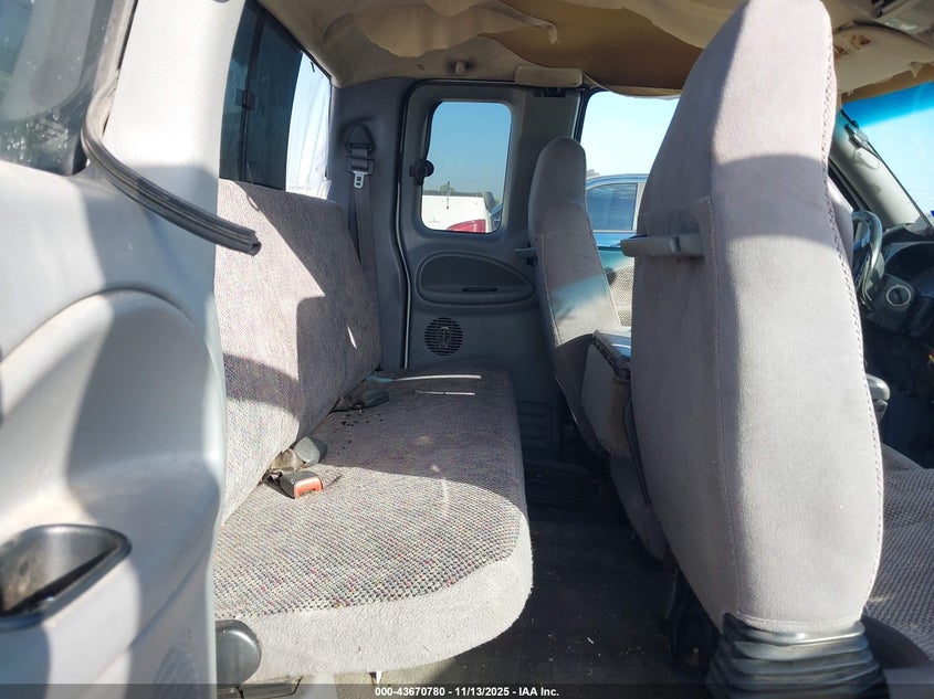 2001 Dodge Ram 1500 St VIN: 3B7HC13Z51G246470 Lot: 43670780