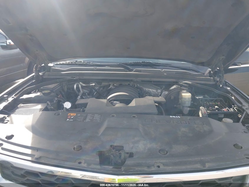 2015 Chevrolet Suburban 1500 Lt VIN: 1GNSCJKC9FR275102 Lot: 43670796