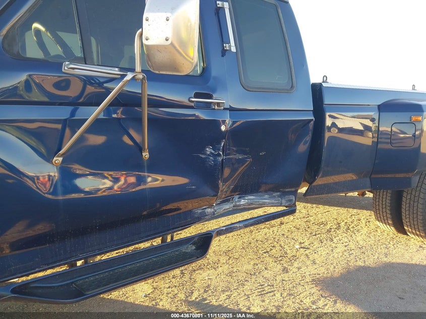 1995 Ford F350 VIN: 1FTJX35FXSKB34634 Lot: 43670801