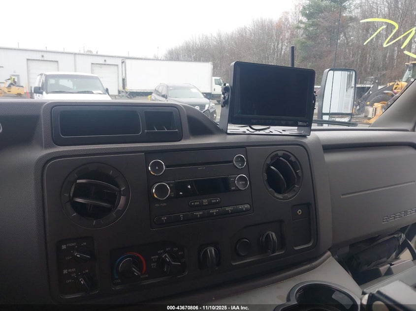 1FDFE4FS7FDA09660 2015 FORD ECONOLINE photo no. 21
