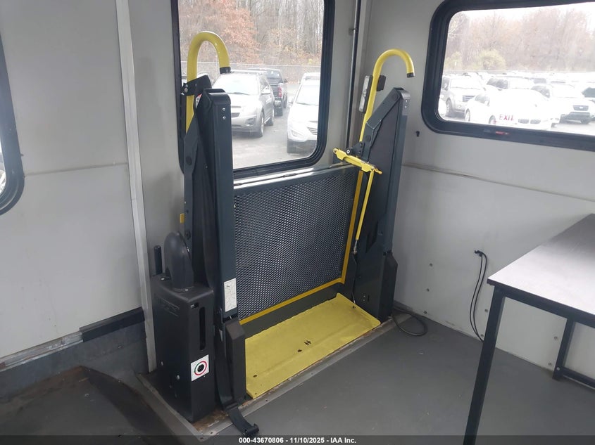 1FDFE4FS7FDA09660 2015 FORD ECONOLINE photo no. 23