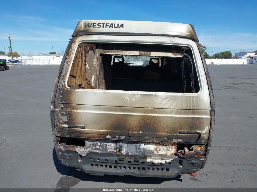 1986 Volkswagen Vanagon Campmobile VIN: WV2ZB0251GH092386 Lot: 43670902