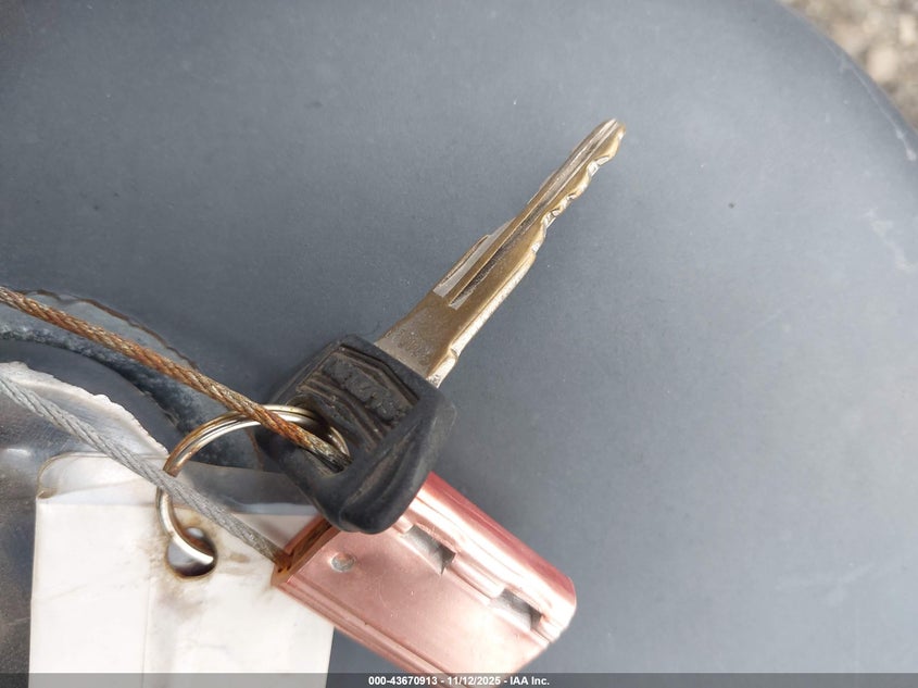 1993 Suzuki Vs800 Glp VIN: JS1VS52A3P2100329 Lot: 43670913