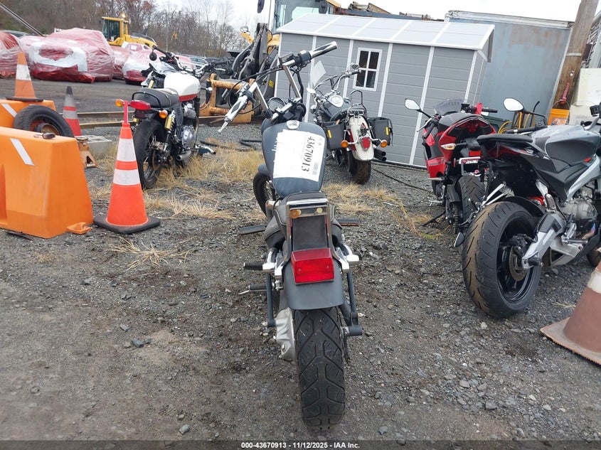 1993 Suzuki Vs800 Glp VIN: JS1VS52A3P2100329 Lot: 43670913