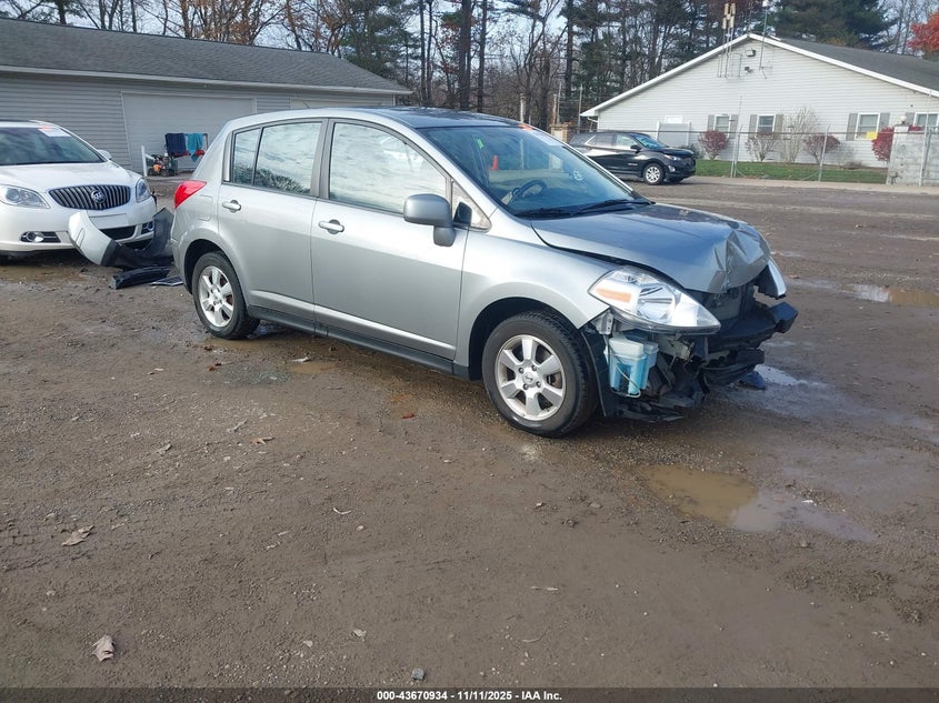 NISSAN VERSA 1.8 S