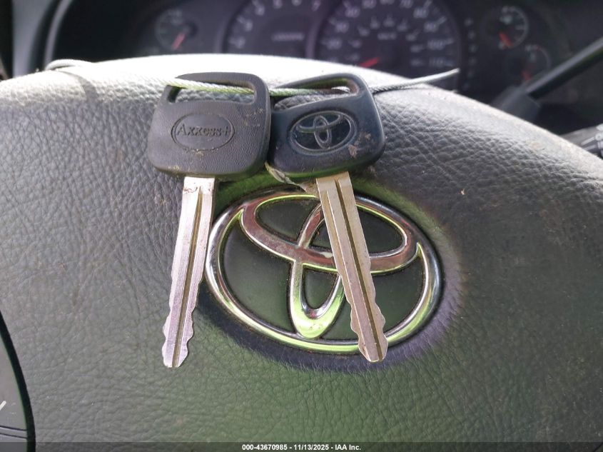 2006 Toyota Tundra Limited V8 VIN: 5TBDT48126S503301 Lot: 43670985