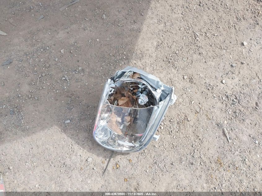 2006 Toyota Tundra Limited V8 VIN: 5TBDT48126S503301 Lot: 43670985