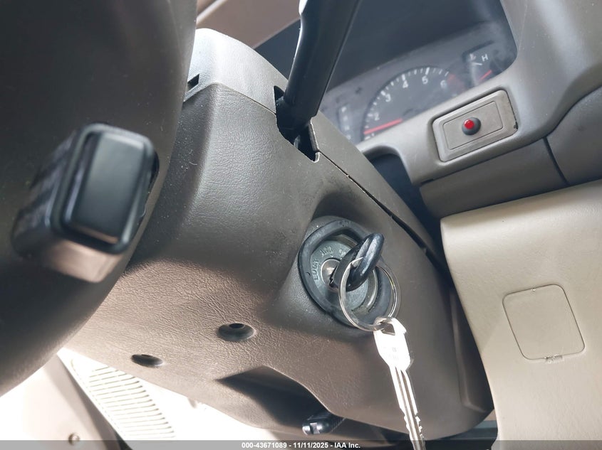 2000 Mitsubishi Montero Sport Ls/Xls VIN: JA4LS31H9YP037137 Lot: 43671089