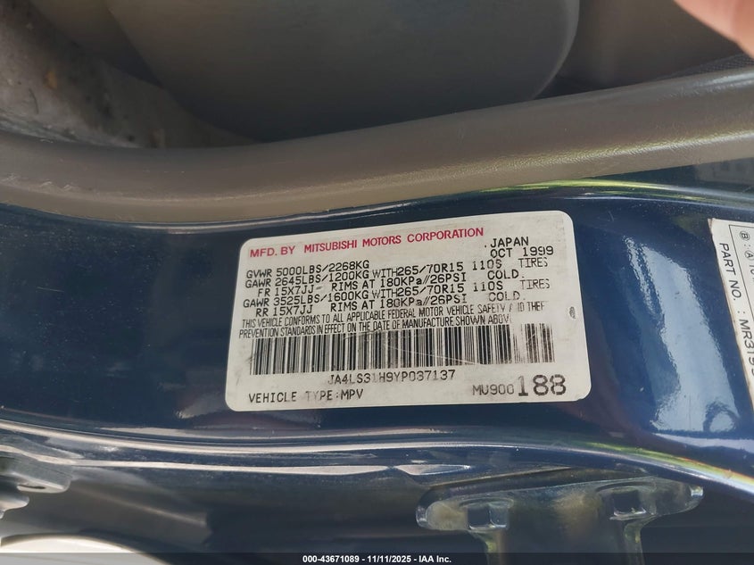 2000 Mitsubishi Montero Sport Ls/Xls VIN: JA4LS31H9YP037137 Lot: 43671089