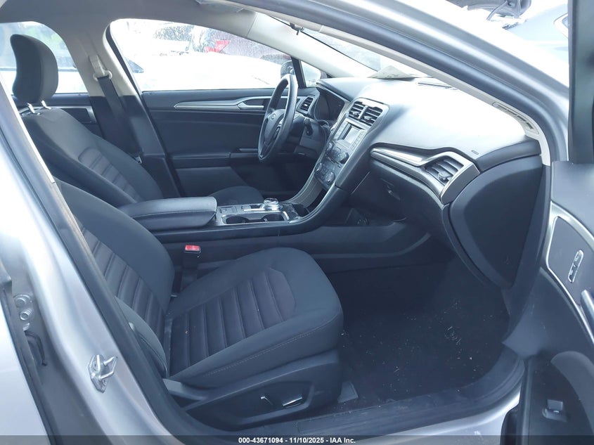 3FA6P0H79HR164758 2017 FORD FUSION photo no. 5