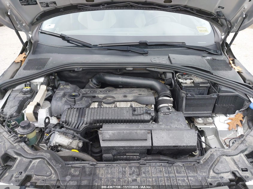 2016 Volvo S60 Cross Country T5 Platinum VIN: YV4612UM5G2000653 Lot: 43671106