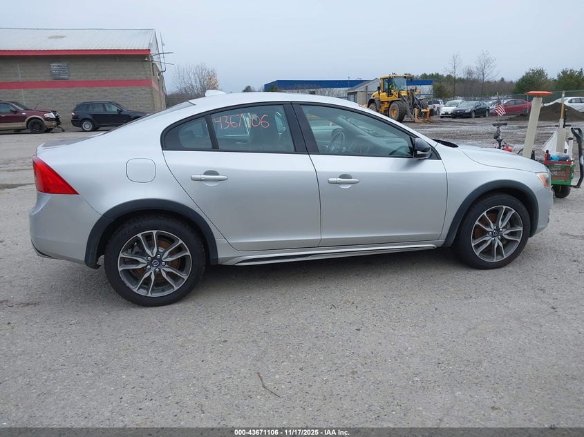 2016 Volvo S60 Cross Country T5 Platinum VIN: YV4612UM5G2000653 Lot: 43671106