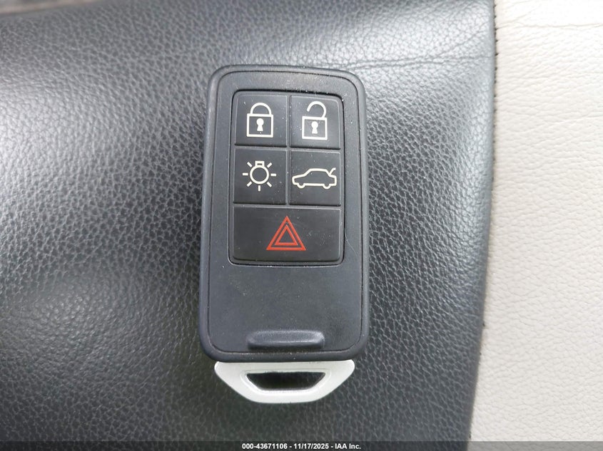 2016 Volvo S60 Cross Country T5 Platinum VIN: YV4612UM5G2000653 Lot: 43671106