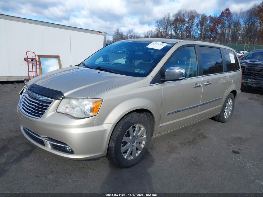 2C4RC1CG6CR393316 2012 CHRYSLER TOWN & COUNTRY photo no. 2