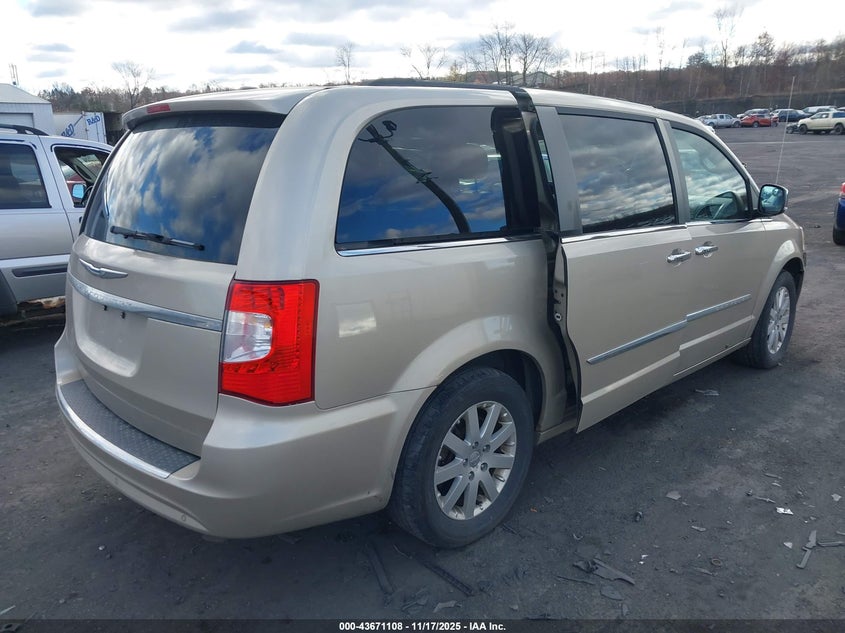 2C4RC1CG6CR393316 2012 CHRYSLER TOWN & COUNTRY photo no. 4