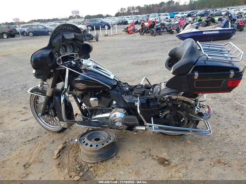 2009 Harley-Davidson Flhtcu VIN: 1HD1FC4199Y642981 Lot: 43671149