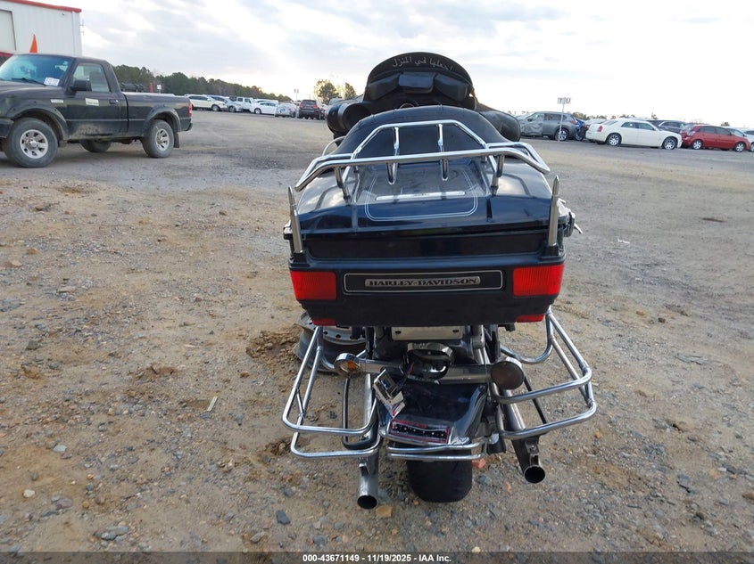 2009 Harley-Davidson Flhtcu VIN: 1HD1FC4199Y642981 Lot: 43671149