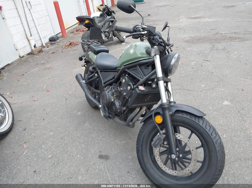 MLHPC5609N5501079 2022 Honda Cmx500 auction photo 1