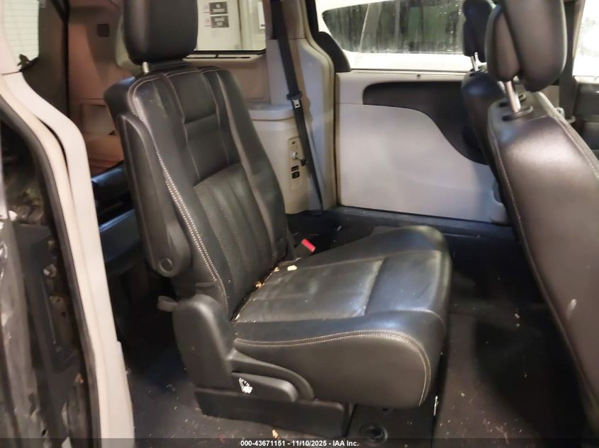 2014 Chrysler Town & Country Touring-L VIN: 2C4RC1CG6ER257514 Lot: 43671151