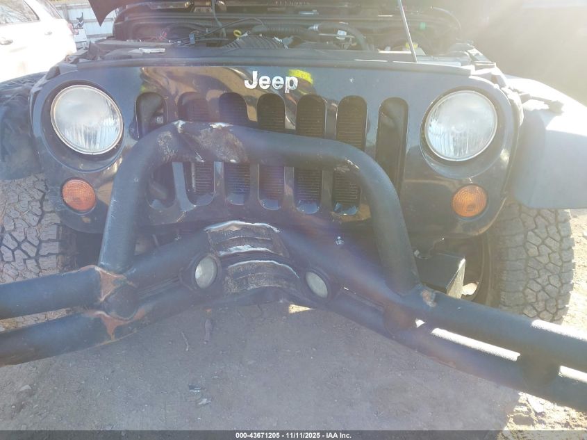 2008 Jeep Wrangler X VIN: 1J4FA24188L535023 Lot: 43671205