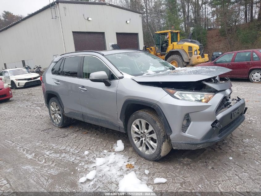 TOYOTA RAV4 XLE PREMIUM