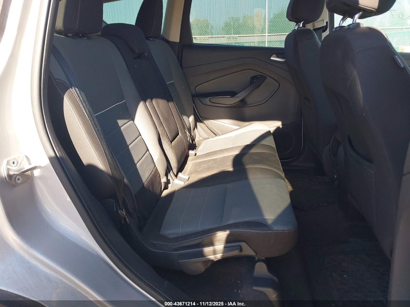 1FMCU0G76FUA19072 2015 FORD ESCAPE photo no. 8