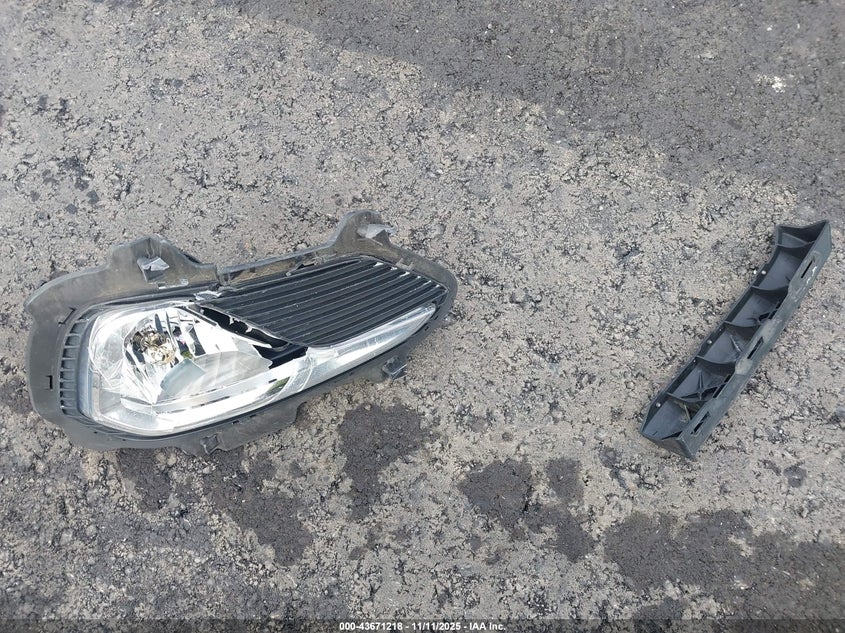 2015 HYUNDAI SANTA FE LIMITED KM8SRDHF5FU102390