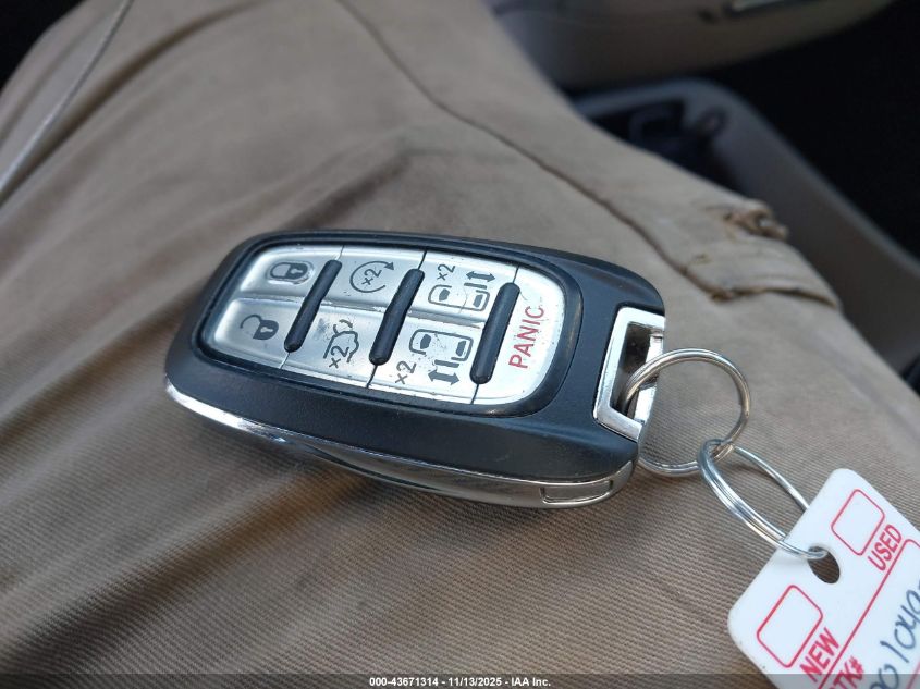 2020 Chrysler Pacifica Touring VIN: 2C4RC1FG5LR159373 Lot: 43671314