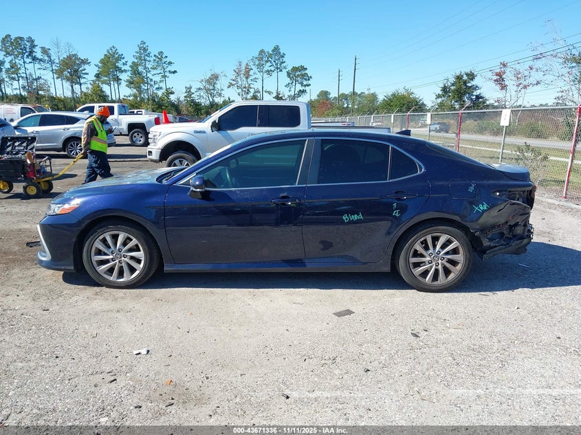 2022 TOYOTA CAMRY LE 4T1R11AK4NU690485