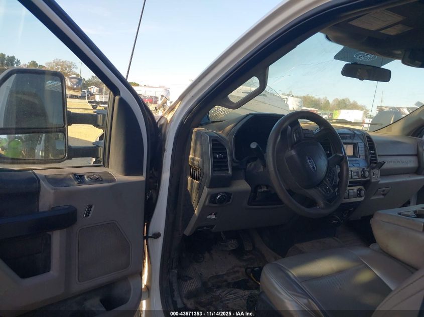 2018 Ford F-550 Chassis Xl VIN: 1FDUF5GTXJEB43776 Lot: 43671353