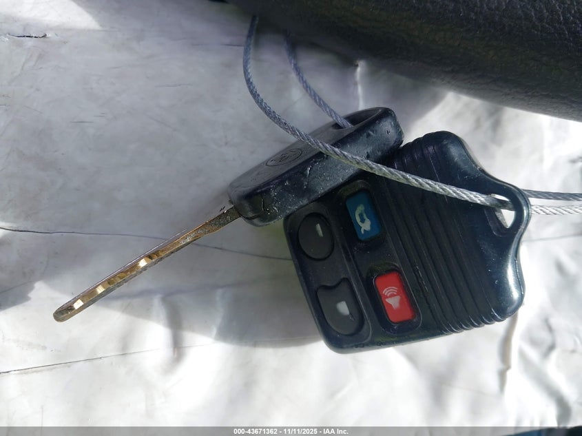 2001 Ford Mustang VIN: 1FAFP44451F142732 Lot: 43671362