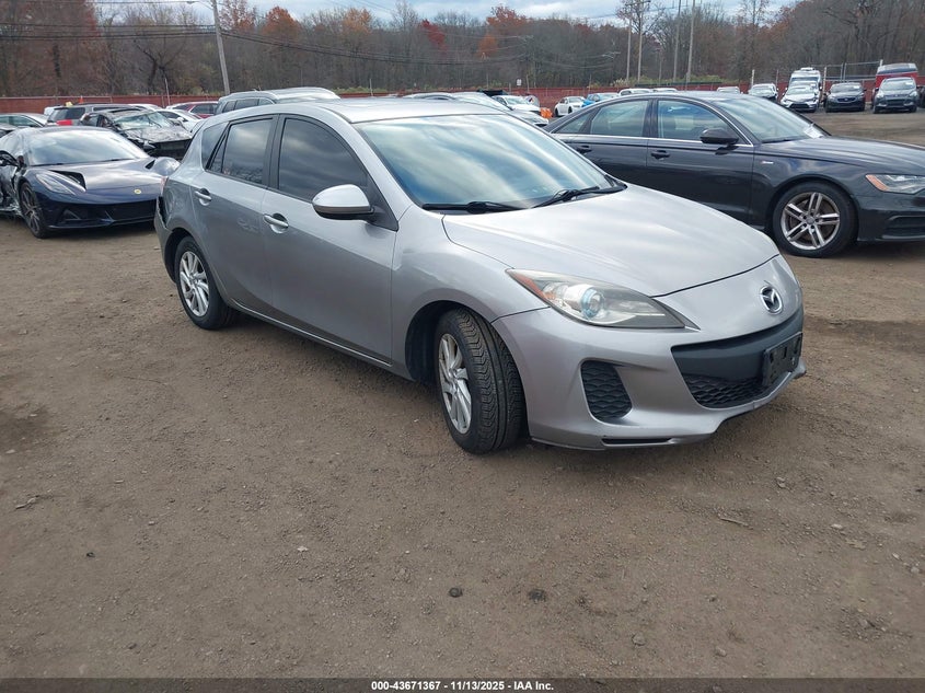 MAZDA 3 I GRAND TOURING