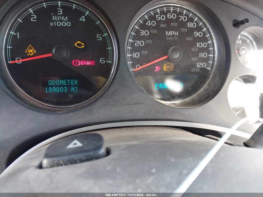 2008 GMC Yukon Slt VIN: 1GKFC13028R124852 Lot: 43671372