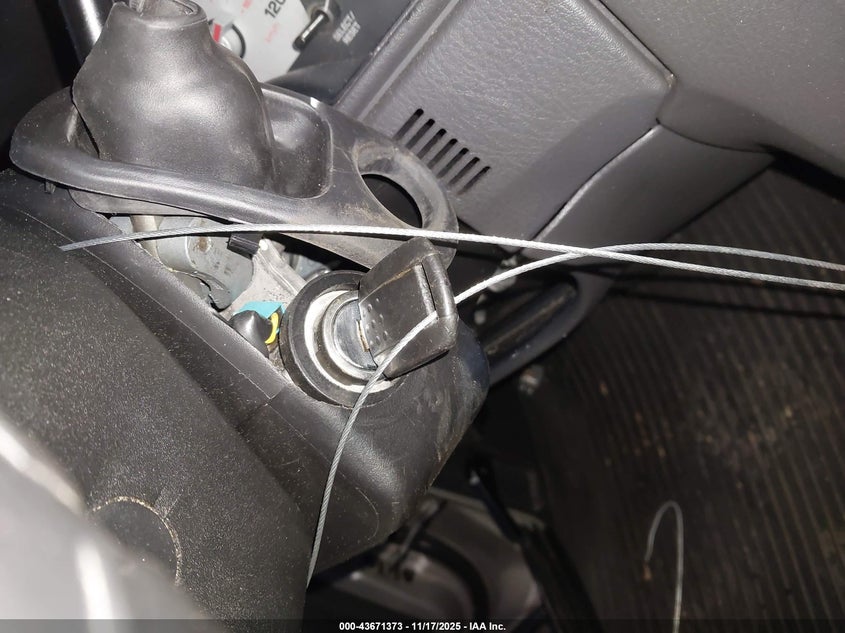 2004 Mercury Mountaineer VIN: 4M2ZU86WX4UJ11329 Lot: 43671373