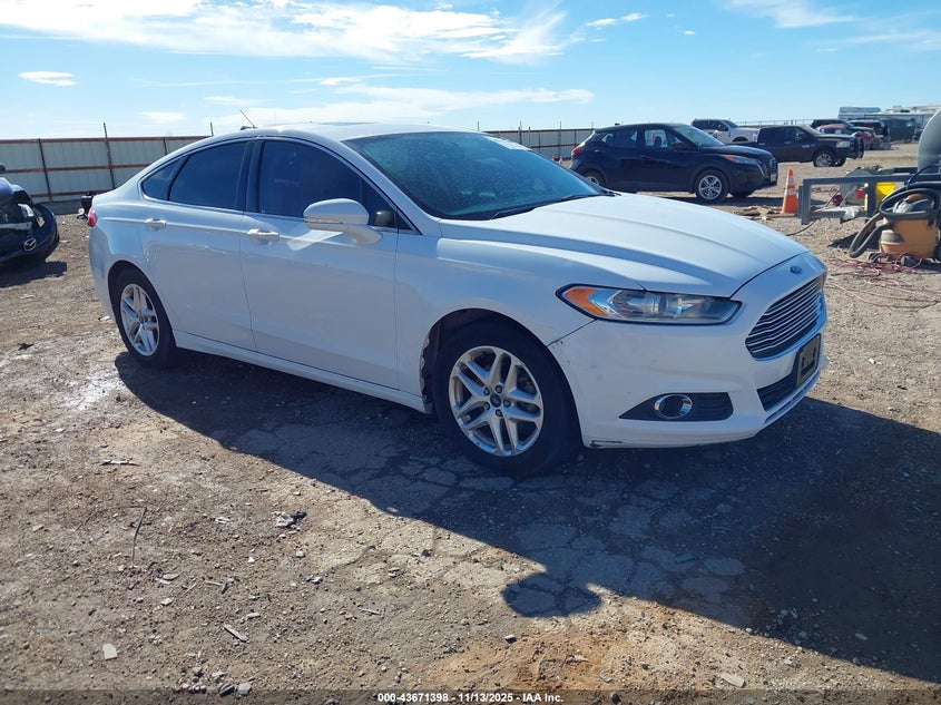 FORD FUSION SE