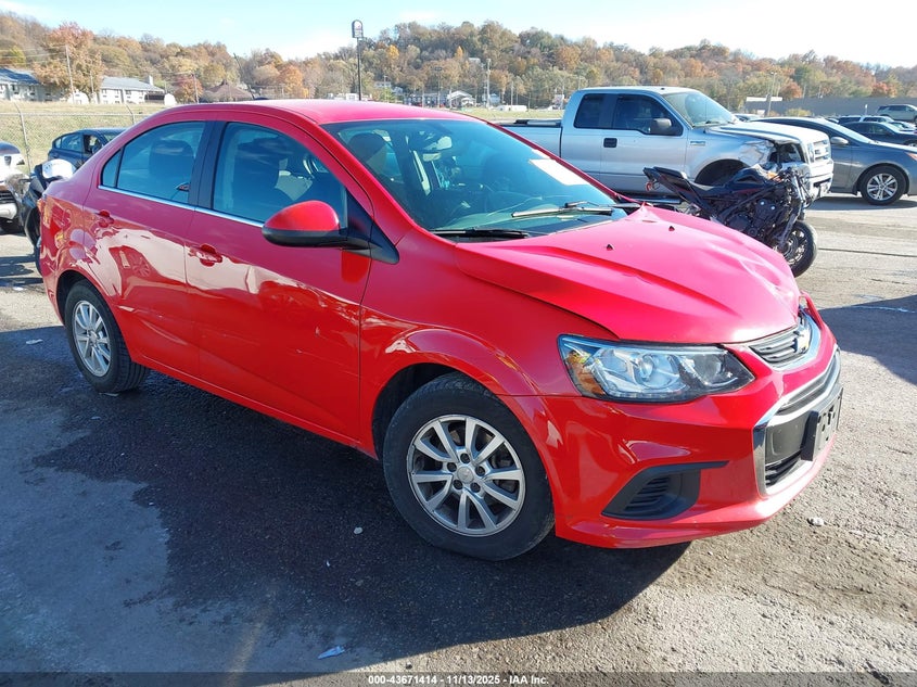 CHEVROLET SONIC LT AUTO