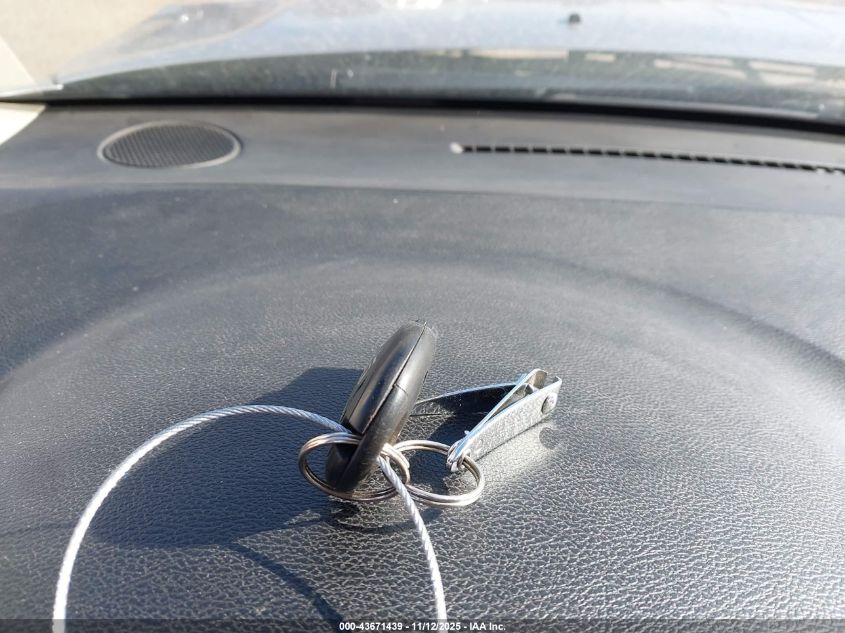 2013 Chrysler Town & Country Touring VIN: 2C4RC1BG4DR555270 Lot: 43671439